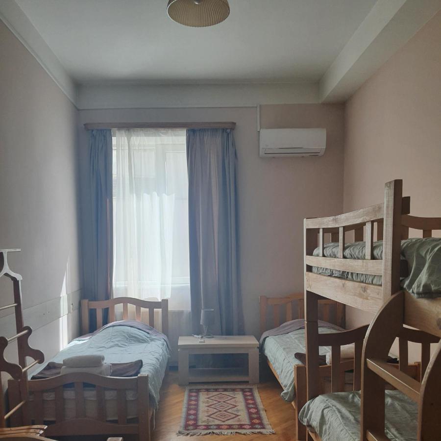 Guesthouse Hillside Tiflis Exterior foto