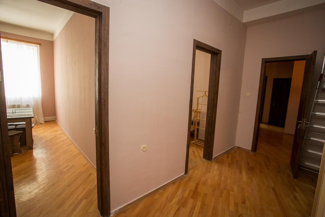 Guesthouse Hillside Tiflis Exterior foto