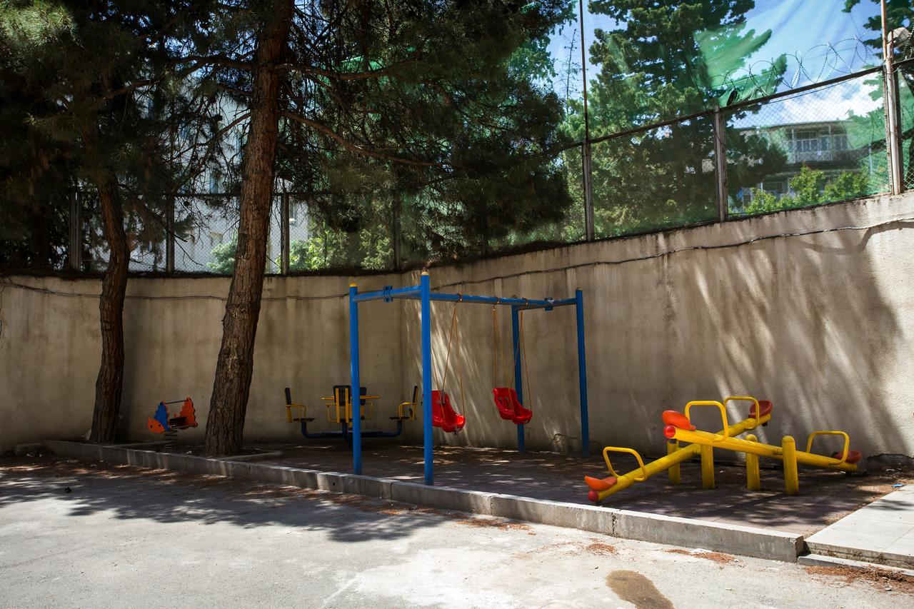 Guesthouse Hillside Tiflis Exterior foto